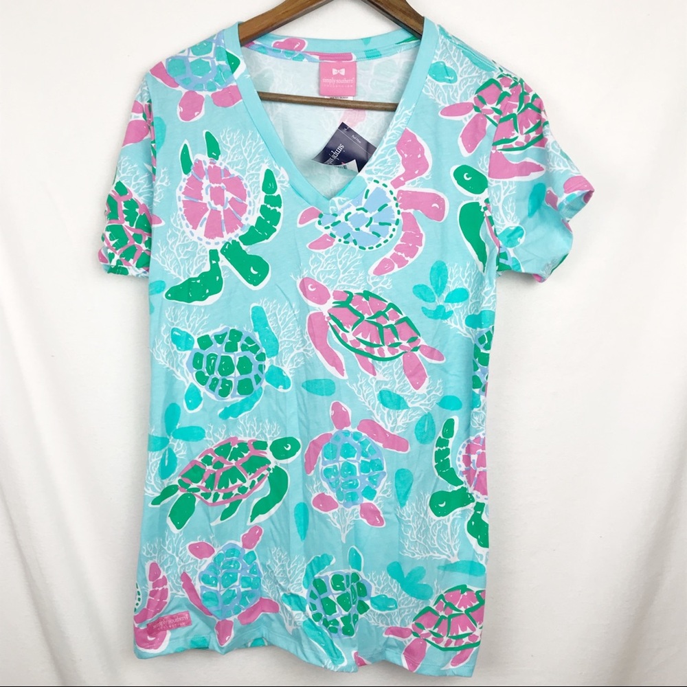 NWT Simply Southern Turtle Friends V-Neck Top